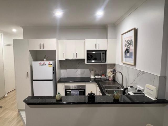 Adelaide Cbd Apartment - 3Br, 2Bath & Carpark 外观 照片